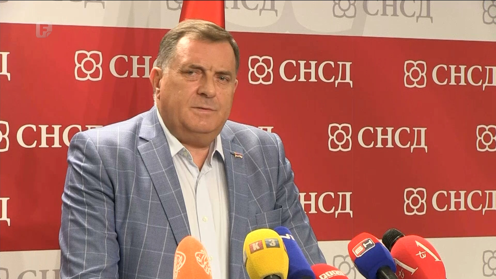 Dodik se, ipak, sastaje sa Schmidtom, opozicija za to saznala iz medija